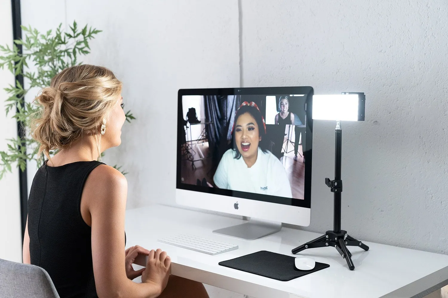 13" Pro LED Lighting 'Skype' Video Conferencing Desk Kit - Single Pack (No Battery   Charger)