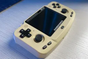 GameForce Retrogaming Handheld