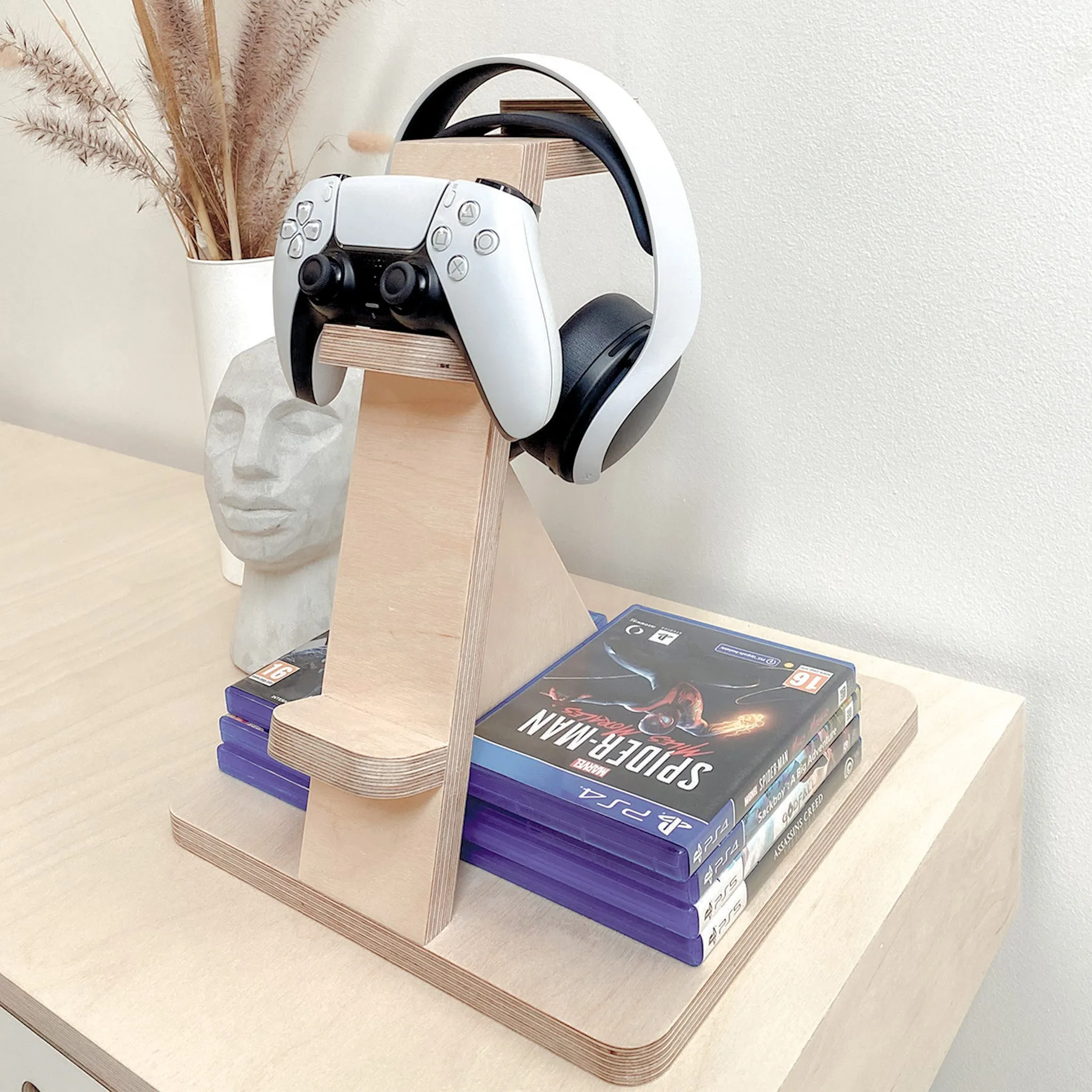 Gaming Stand