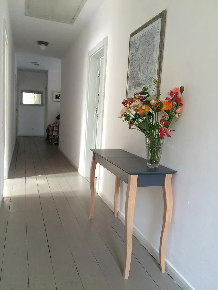 Lillo Console Table