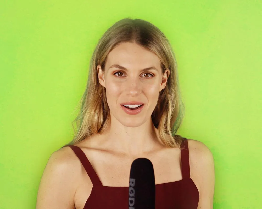 'LIVE STREAM MASTER LITE' PULL UP CHROMA KEY GREEN SCREEN BACKDROP FOR VIDEO (110CM X 204CM) (DEMO STOCK)