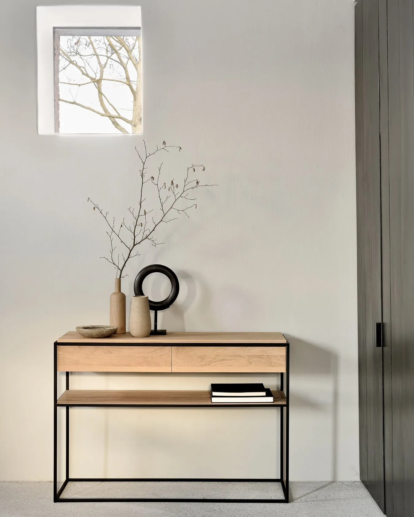 Oak Monolit Console - Black Metal
