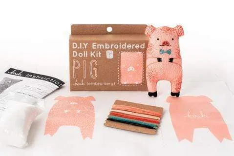 Pig Embroidery Kit from Kiriki