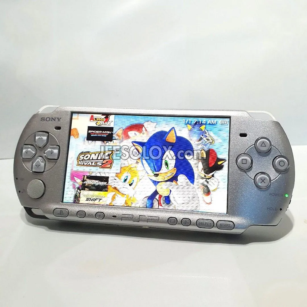 PlayStation Portable PSP 3000 series Brite Game Console with 16GB Memory Stick and 15 Games (Silver) - Foreign Used