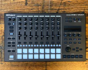 Roland MC-707