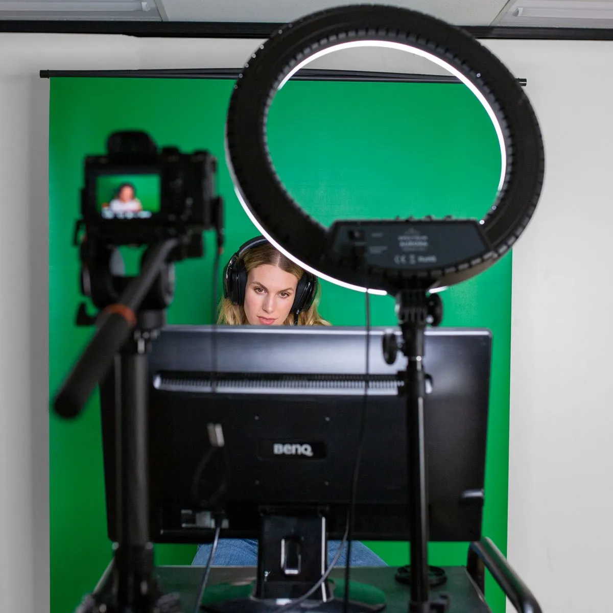 Spectrum 'LiveStream Master' Pull Up Chroma Key Green Screen Backdrop for Video (148cm x 190cm)