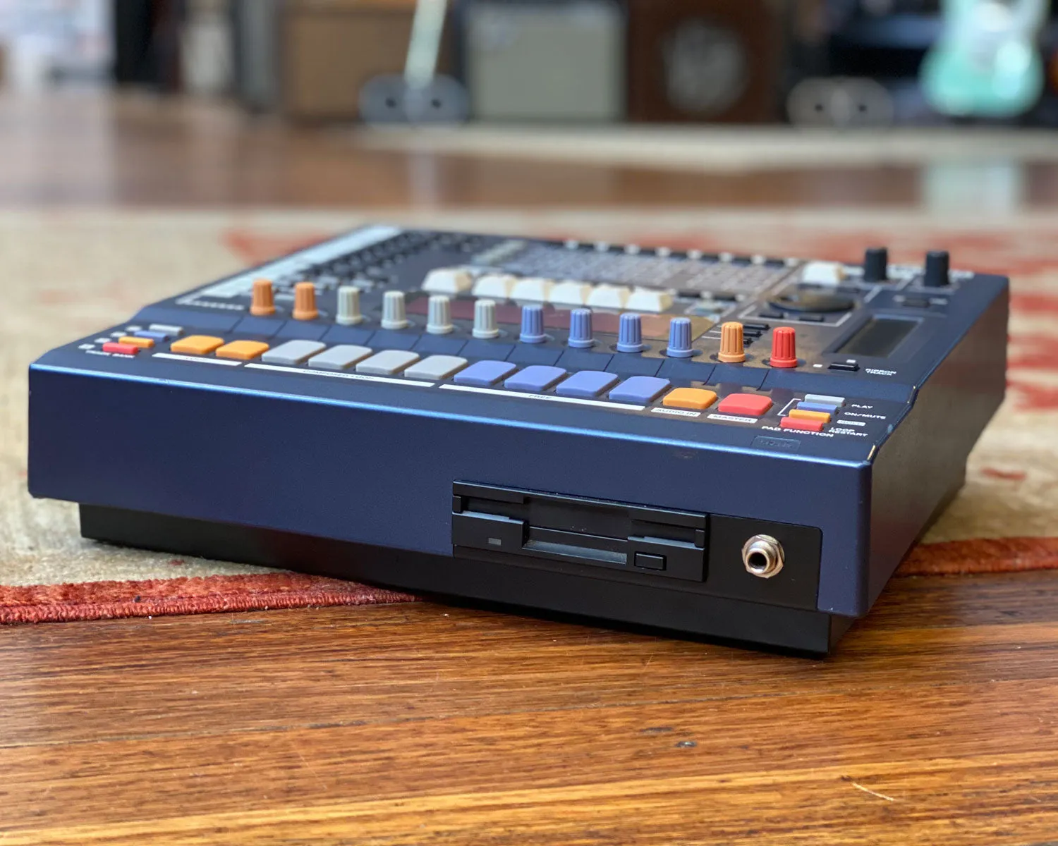 YAMAHA SU-700 Sampler Sequencer Workstation